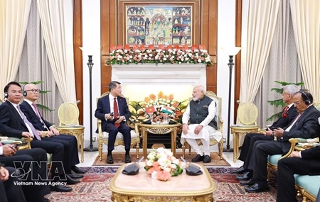 Prime Minister holds talks with Indian counterpart
